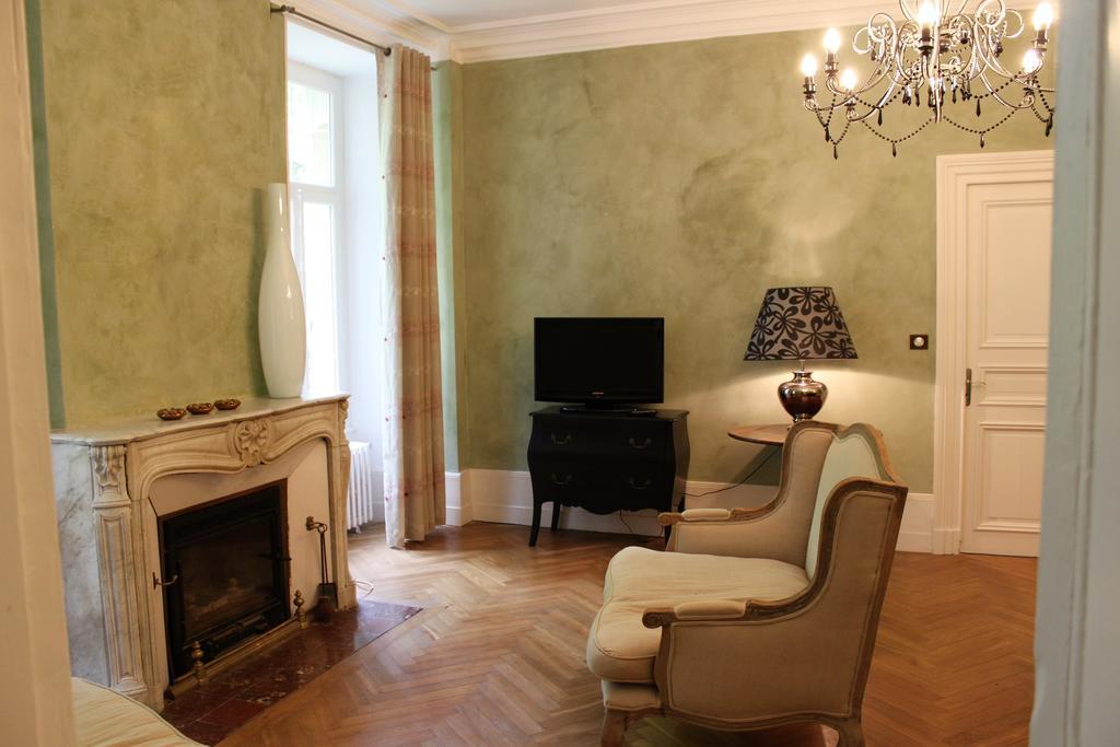 Chambres D'Hotes Chateau De Viviez מראה חיצוני תמונה